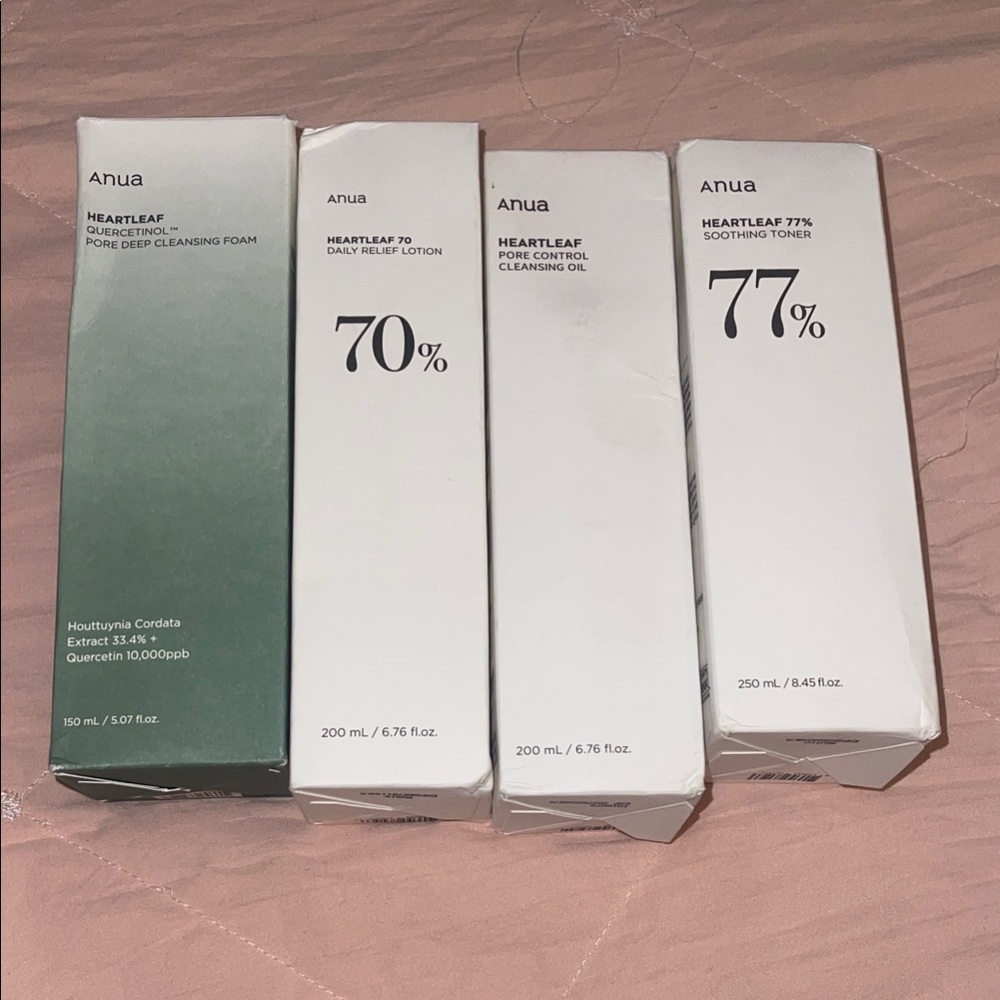 Anua Heartleaf Cleansing Set — Green & White